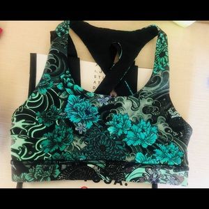 lululemon Time to Sweat Bra size 4 NWT